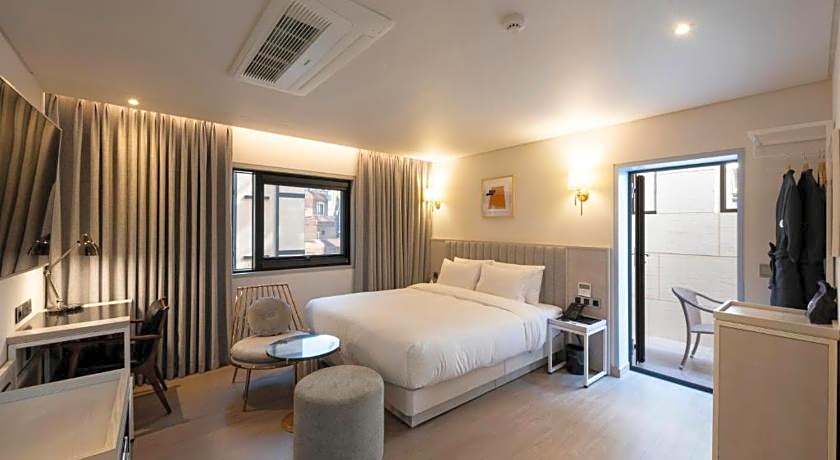 Yeonsan Hound Hotel
