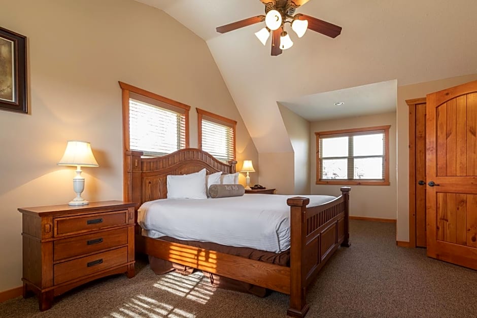 The Lodges at Table Rock by Capital Vacations