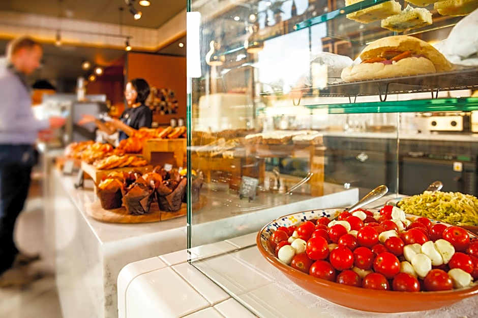 Ibis Cambridge Hotel