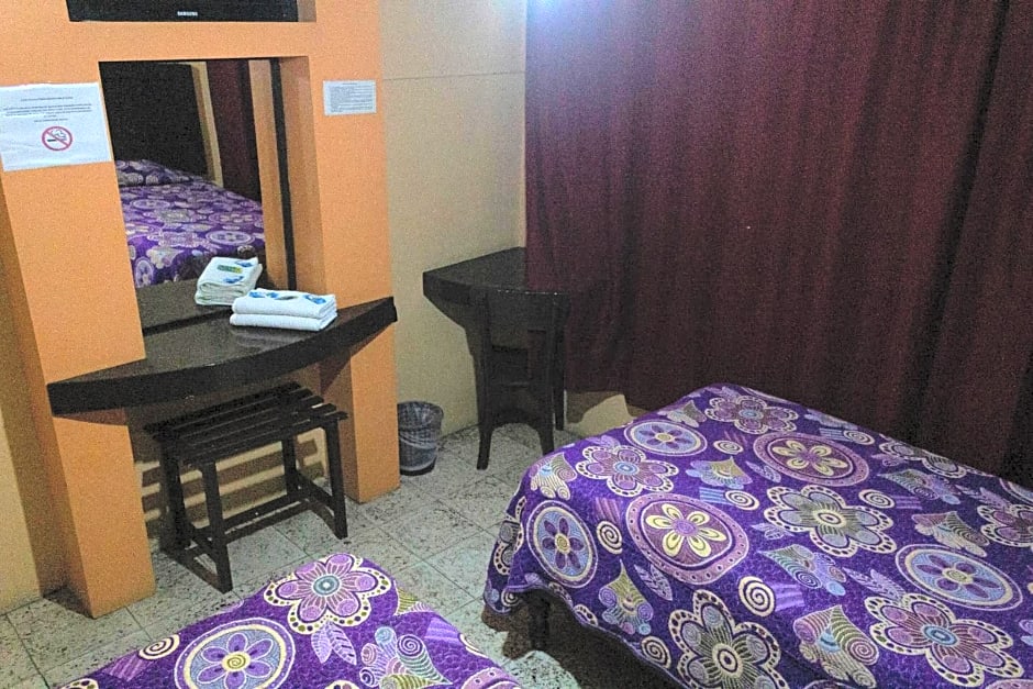 OYO Hotel Colon
