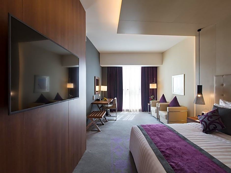 Somewhere Bliss Hotel