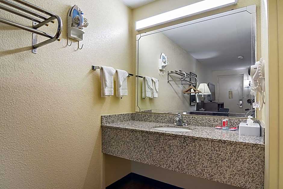 Econo Lodge Research Triangle Park