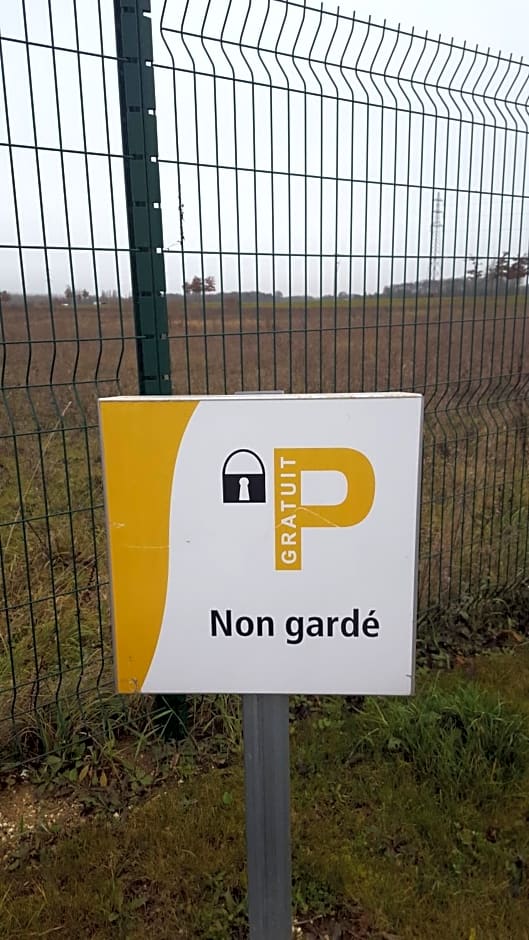 Premiere Classe Sens Nord- Saint ClÃ©ment