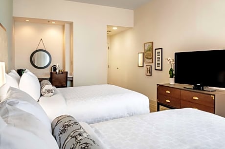 2 Queen Beds, Nonsmoking, Upgrade