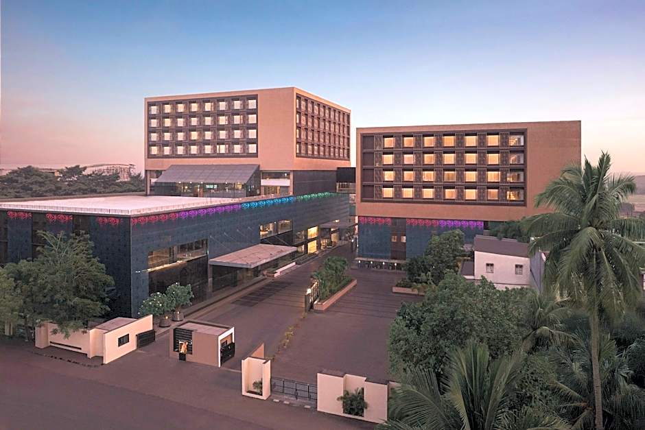 Le Meridien Surat