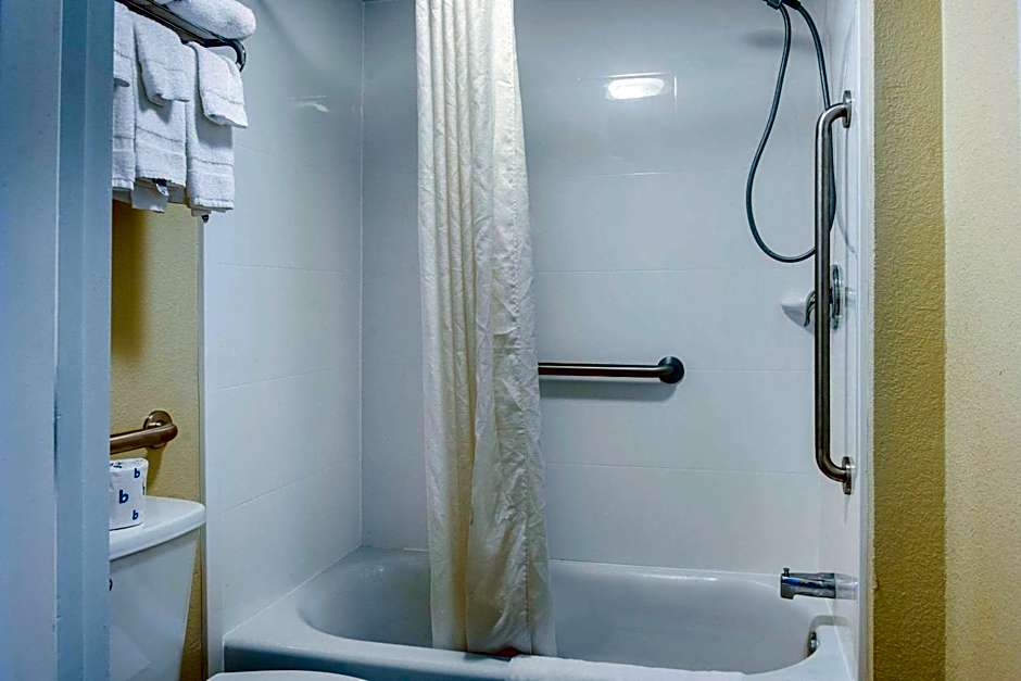 Econo Lodge Freeport