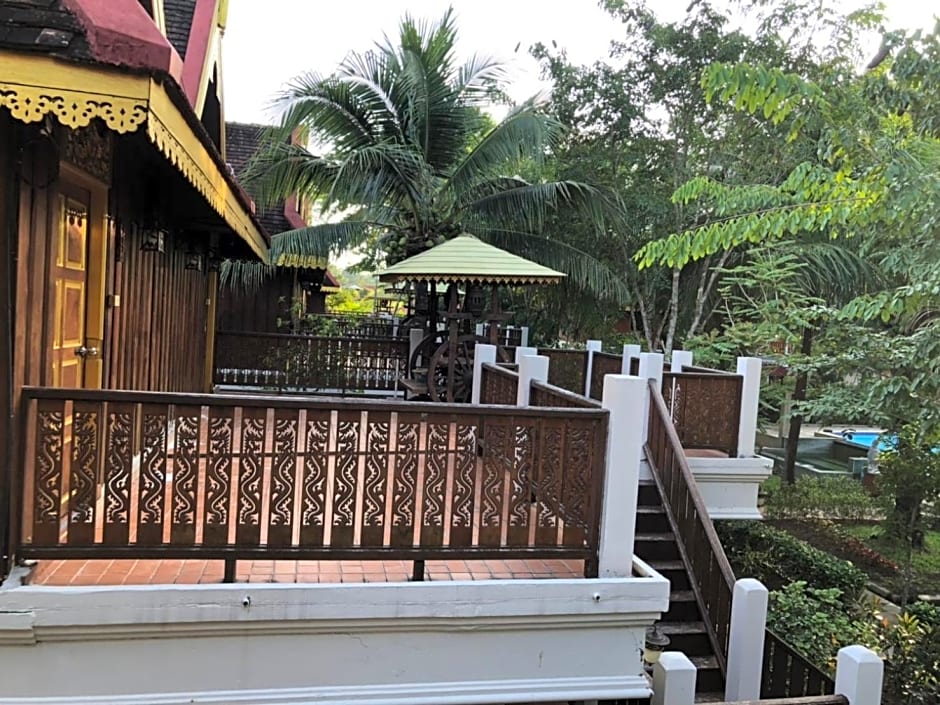 Sib-Lan Buri Resort Maehongson