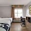 La Quinta Inn & Suites by Wyndham Birmingham/Cahaba Park South