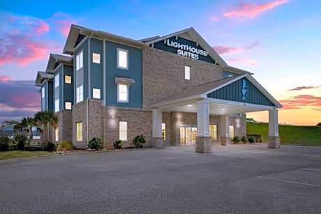 Lighthouse Suites - Best Western Signature Collection