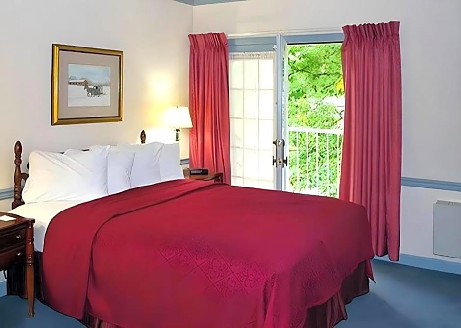 Rodeway Inn & Suites Lantern Lodge