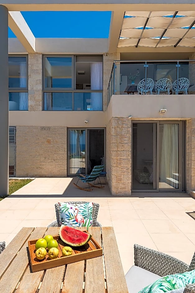 Elias Seafront Luxury Villa