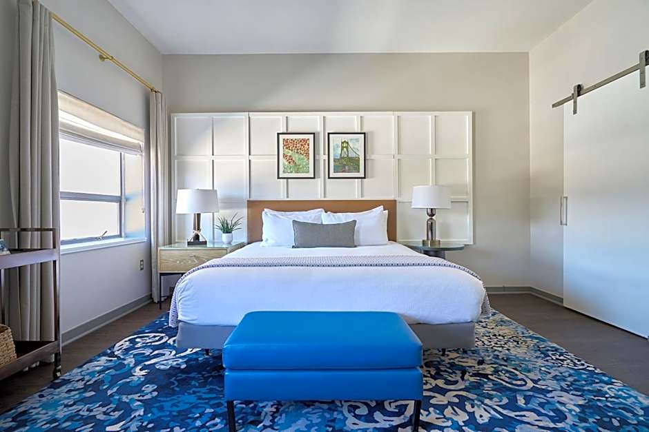 Heathman Hotel