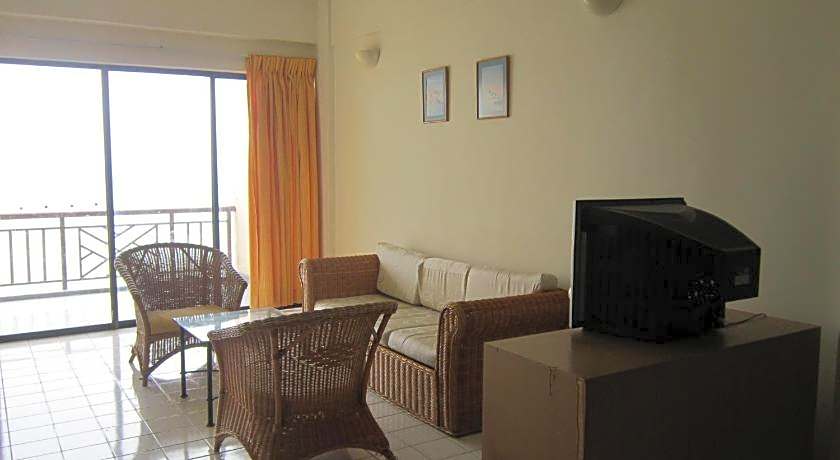 Paradise Lagoon Apartment