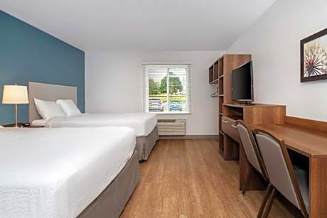 Standard Queen Room with Two Queen Beds - Non-Smoking