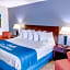 Days Inn by Wyndham St. Petersburg / Tampa Bay Area