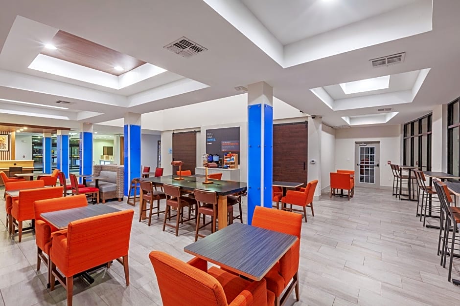 Holiday Inn Express Hotel and Suites Orange, an IHG Hotel