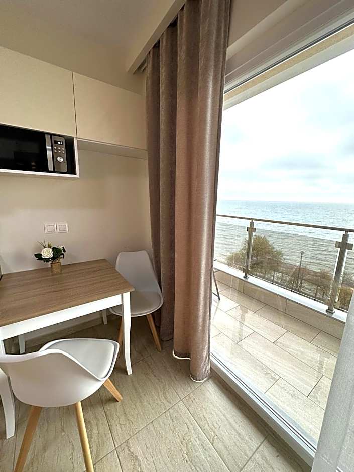 Navarino Luxe Suites