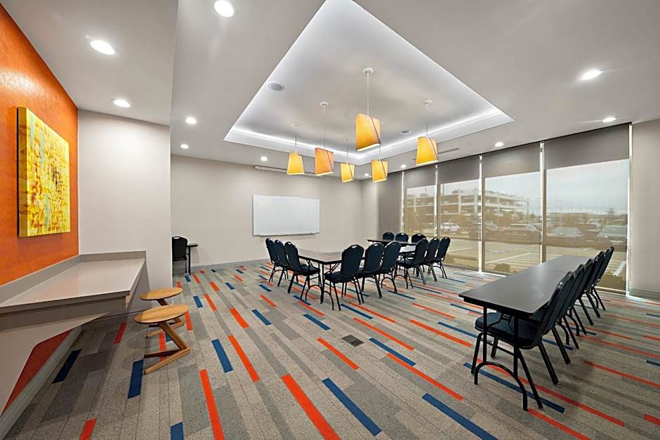 Four Points by Sheraton Plano