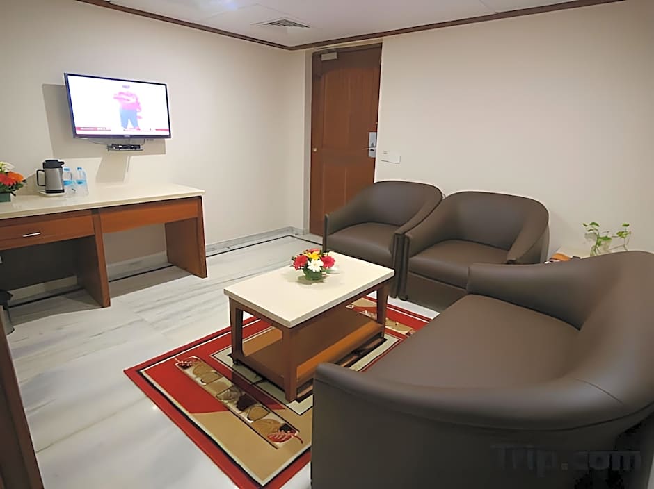 Daspalla Executive Court