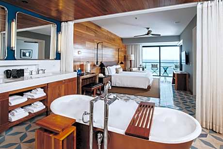 Thompson Suite with Ocean View