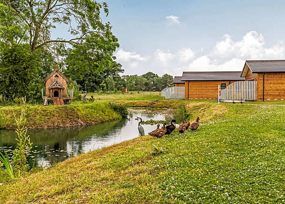 Flaxton Meadows Luxury Lodges