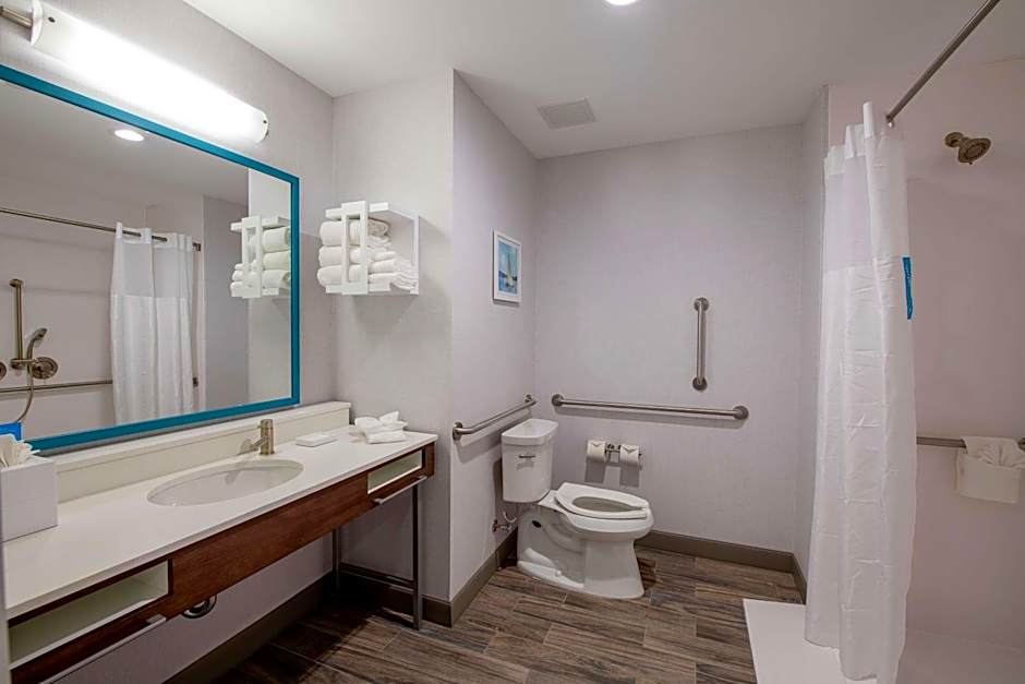 Hampton Inn By Hilton & Suites Duncanville Dallas, TX