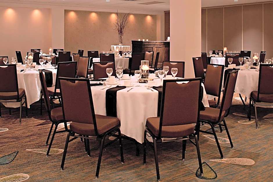 Delta Hotels by Marriott Winnipeg