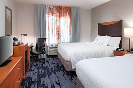Queen Room with Two Queen Beds and Transfer Shower - Mobility and Hearing Accessible