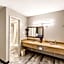 Freer Executive inn and Studios