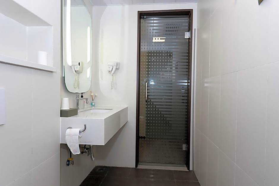 Ibis Taiyuan Qinxian Street Hotel