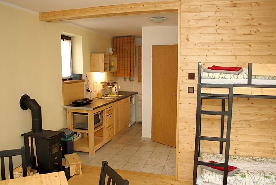 Nad rybníkem Hnačov - rodinný rekreační areál