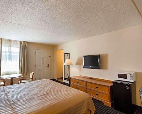 King Room - Non-Smoking