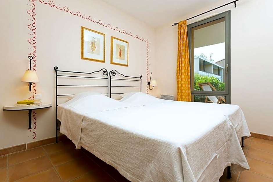 Le Domaine De Provence Country Club