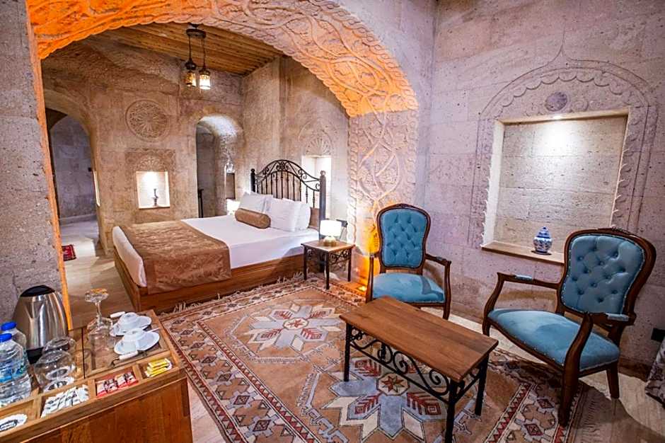Caldera Cave Hotel