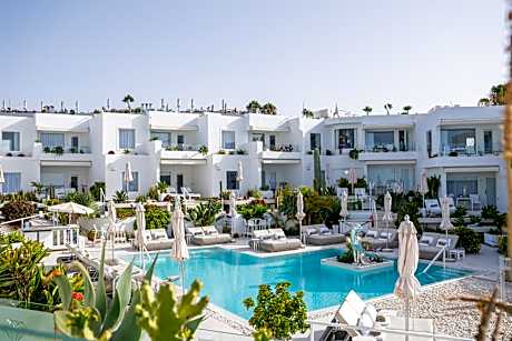 Lani's Suites de Luxe - Adults Only