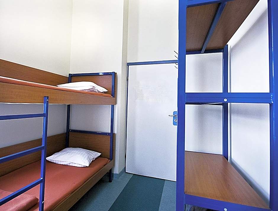 Schronisko na Wyspie