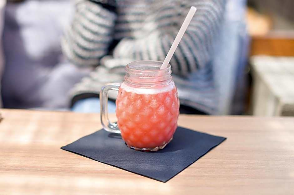 Single Fin Hotel & Lodge