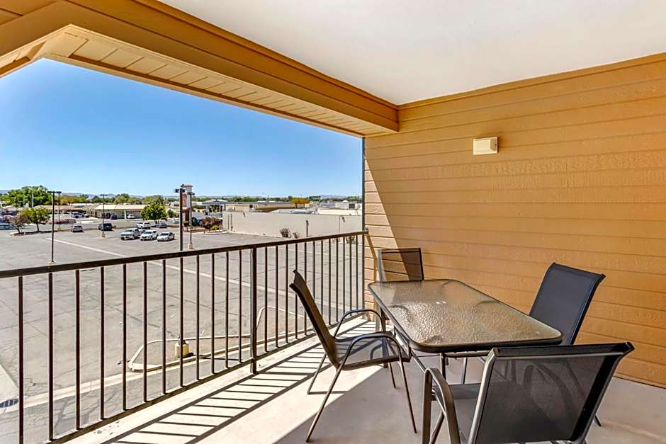 HOLIDAY INN EXPRESS FALLON By IHG