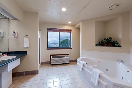 Superior King Suite - Non-Smoking