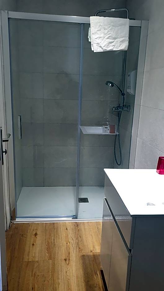 Hostal Barcelona Travel