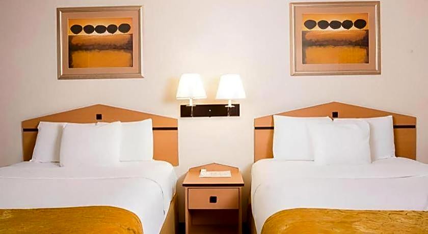AmericInn by Wyndham Denver Airport