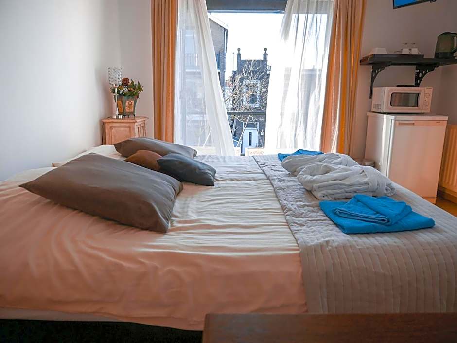 Hotel / Pension Villa Tanahlot