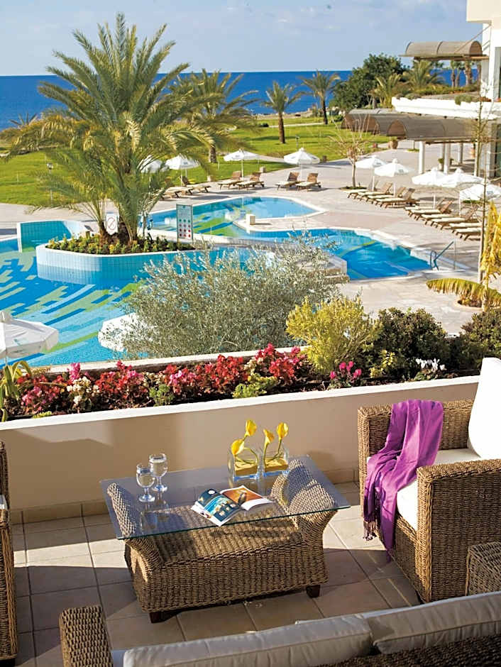 Constantinou Bros Athena Royal Beach Hotel