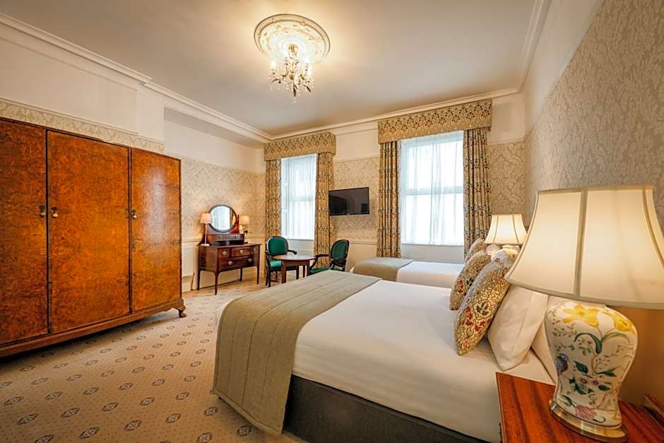 Castle Hotel