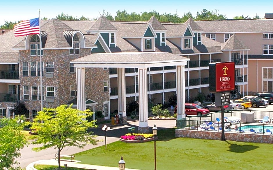 Crown Choice Inn & Suites Lakeview and Waterpark