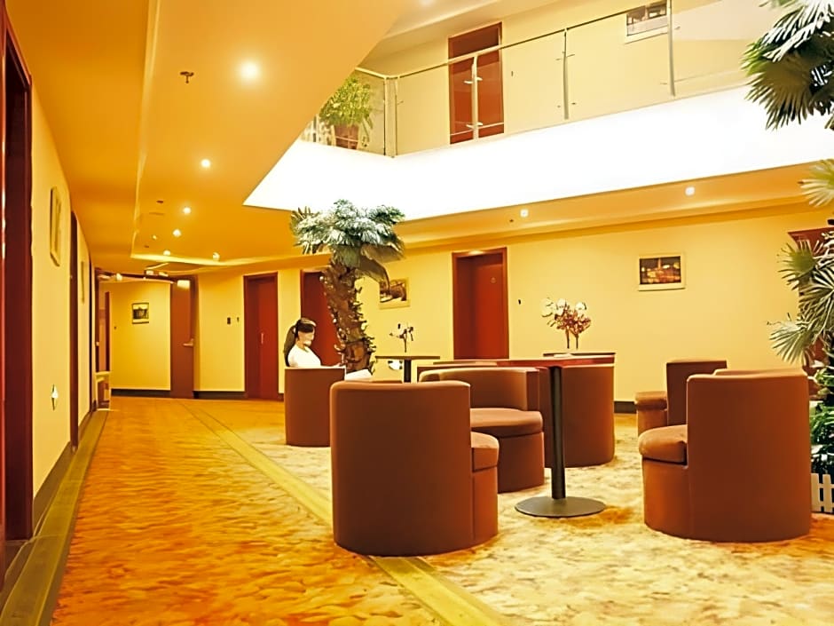 GreenTree Inn Zaozhuang Taishan Road Shituanxiao Express Hotel
