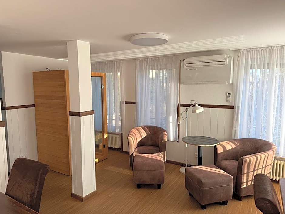 Hotel Schöne Aussicht renoviert