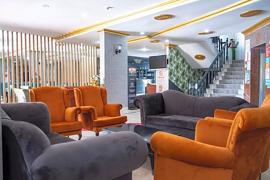 Mustis Royal Plaza Hotel