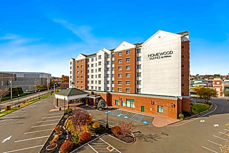 Homewood Suites By Hilton East Rutherford