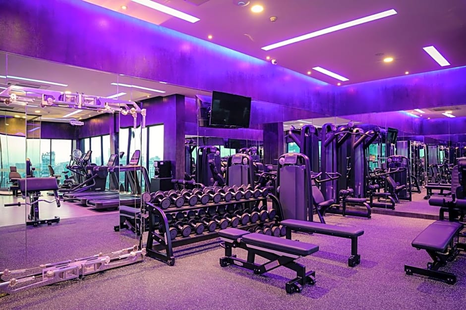 One Residence Hotel & Apartment